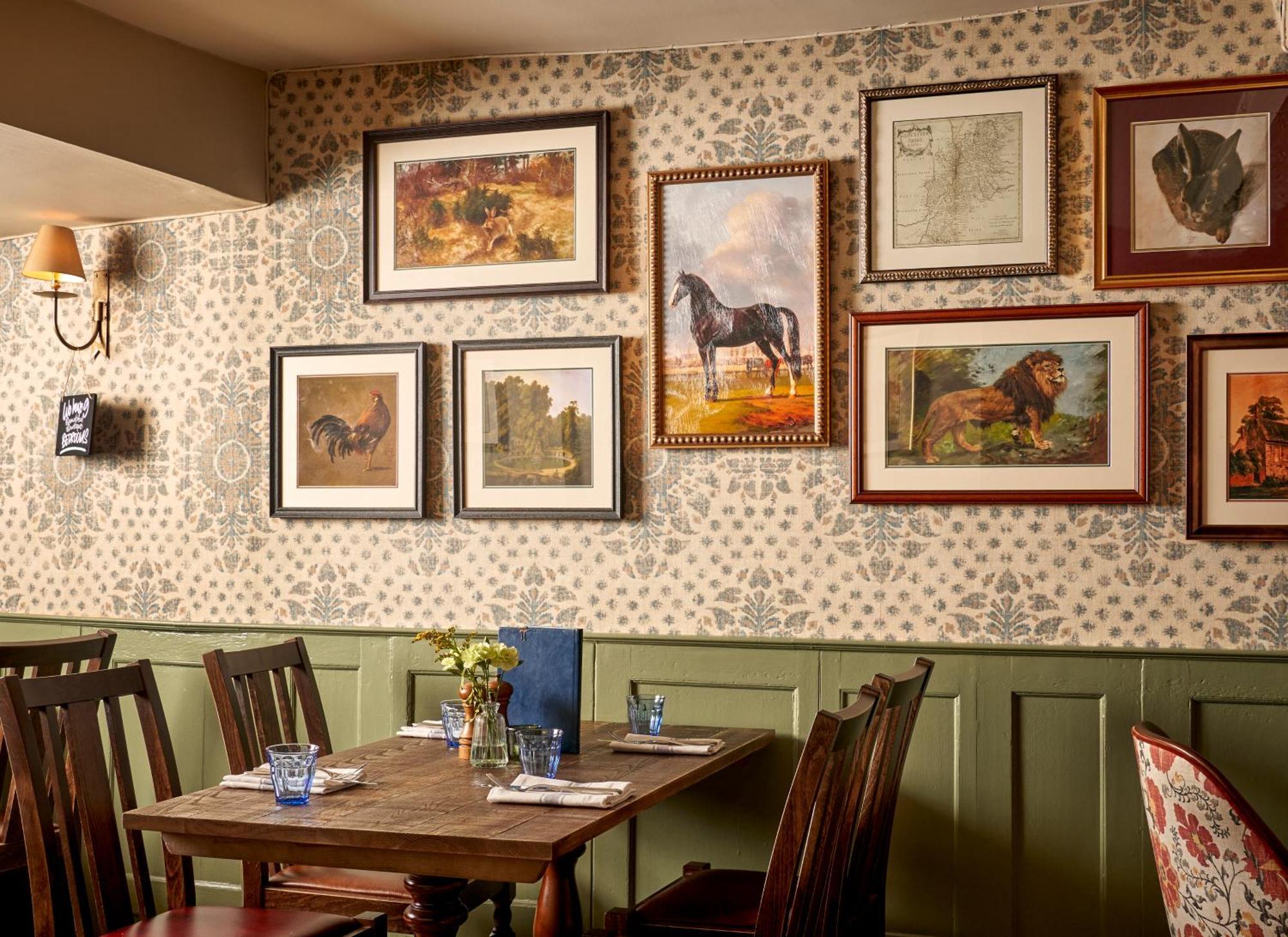 The Lion Inn Winchcombe Bagian luar foto